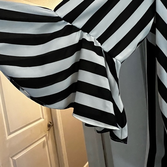 INC size L, New never worn - Picture 2 of 3